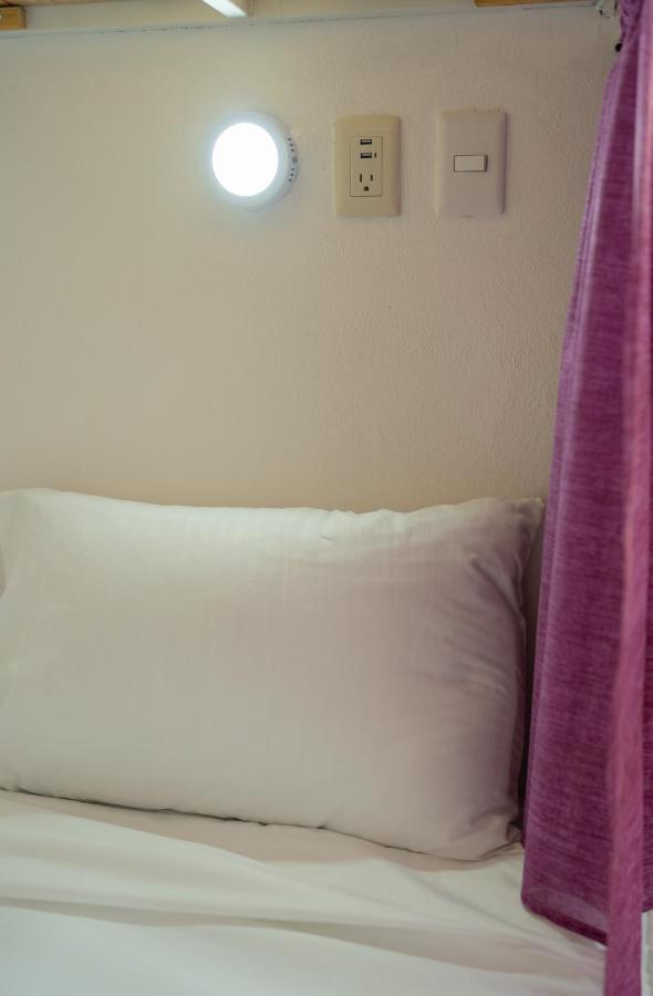 New Friends Hostel & Bar Adults Only Valladolid  Zewnętrze zdjęcie