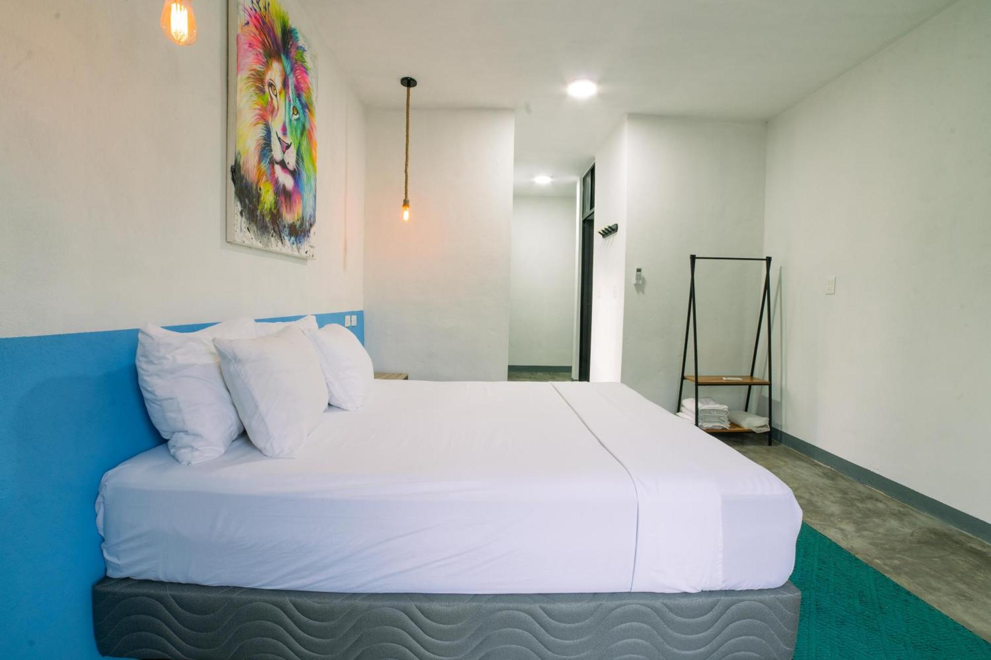 New Friends Hostel & Bar Adults Only Valladolid  Zewnętrze zdjęcie