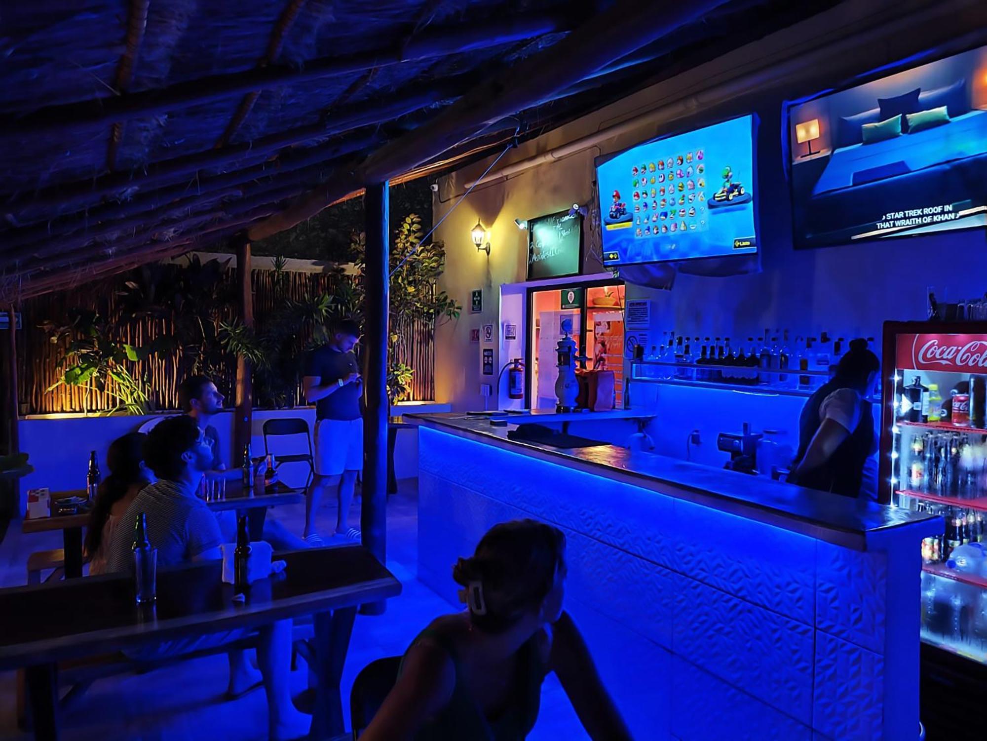 New Friends Hostel & Bar Adults Only Valladolid  Zewnętrze zdjęcie